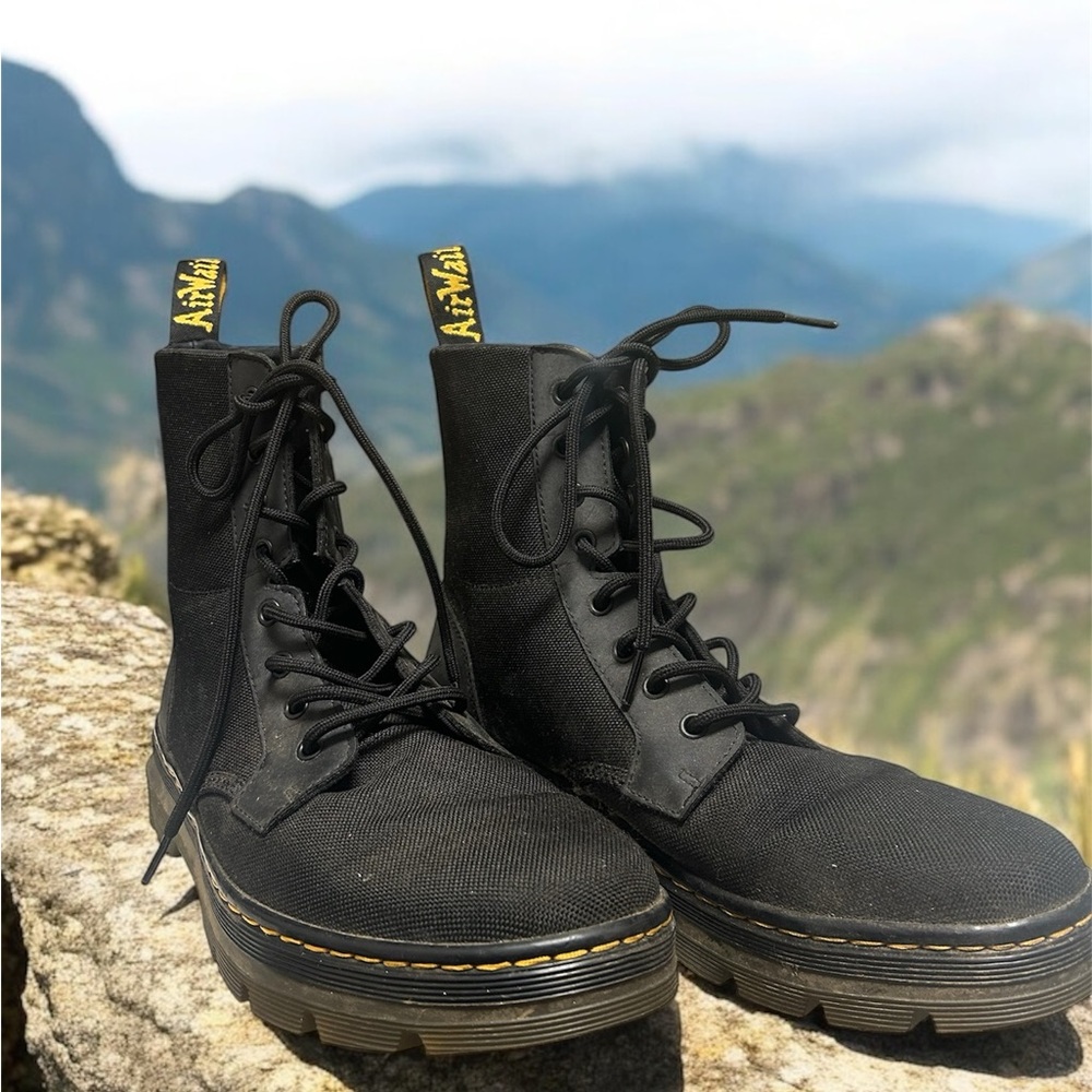 Doc Martens Combs Leather Casual Black Lace-Up Men’s Boots Size 11